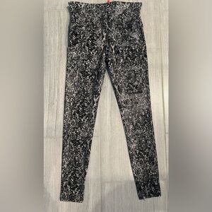 NWT Spanx snake leggings